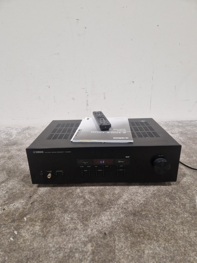 Yamaha R-S202/D - Stereo Receiver - Excellent w/ Power Supply & Remote - Image 2