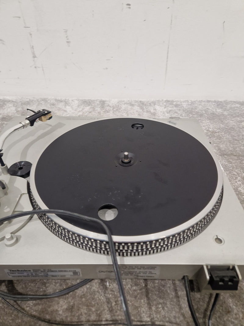 Technics SL-D2 - Direct Drive Turntable - Very Good - Image 3