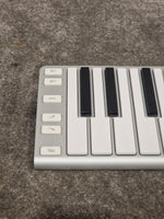 XKey KX01U00 - Portable 25 Key MIDI Keyboard - Excellent w/ Power Supply & Soft Case - Image 11