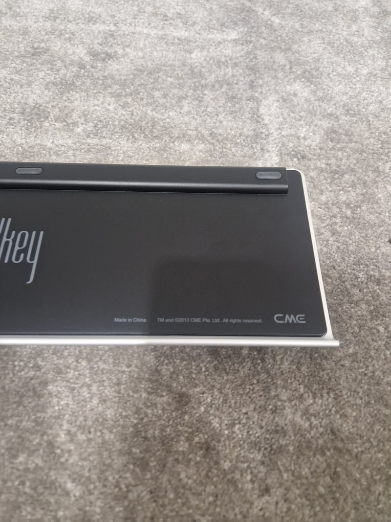 XKey KX01U00 - Portable 25 Key MIDI Keyboard - Excellent w/ Power Supply & Soft Case - Image 9