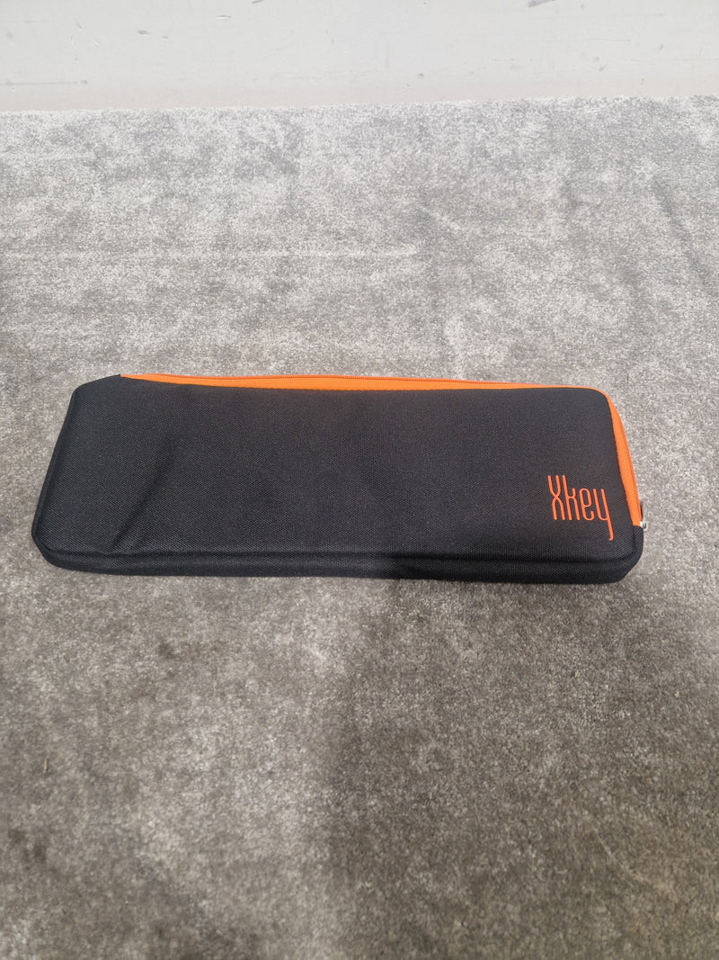 XKey KX01U00 - Portable 25 Key MIDI Keyboard - Excellent w/ Power Supply & Soft Case - Image 5