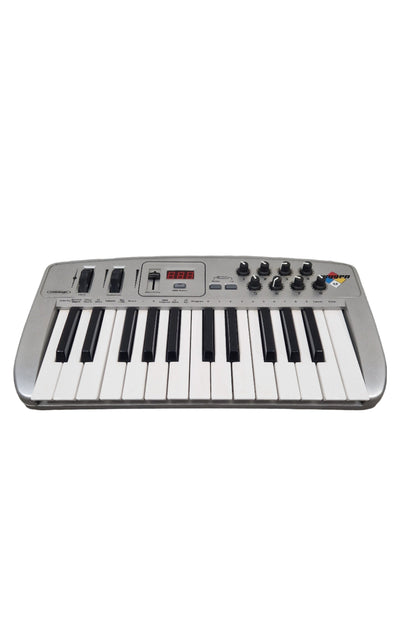 Midiman Oxygen 8 - MIDI Controller Keyboard - Excellent