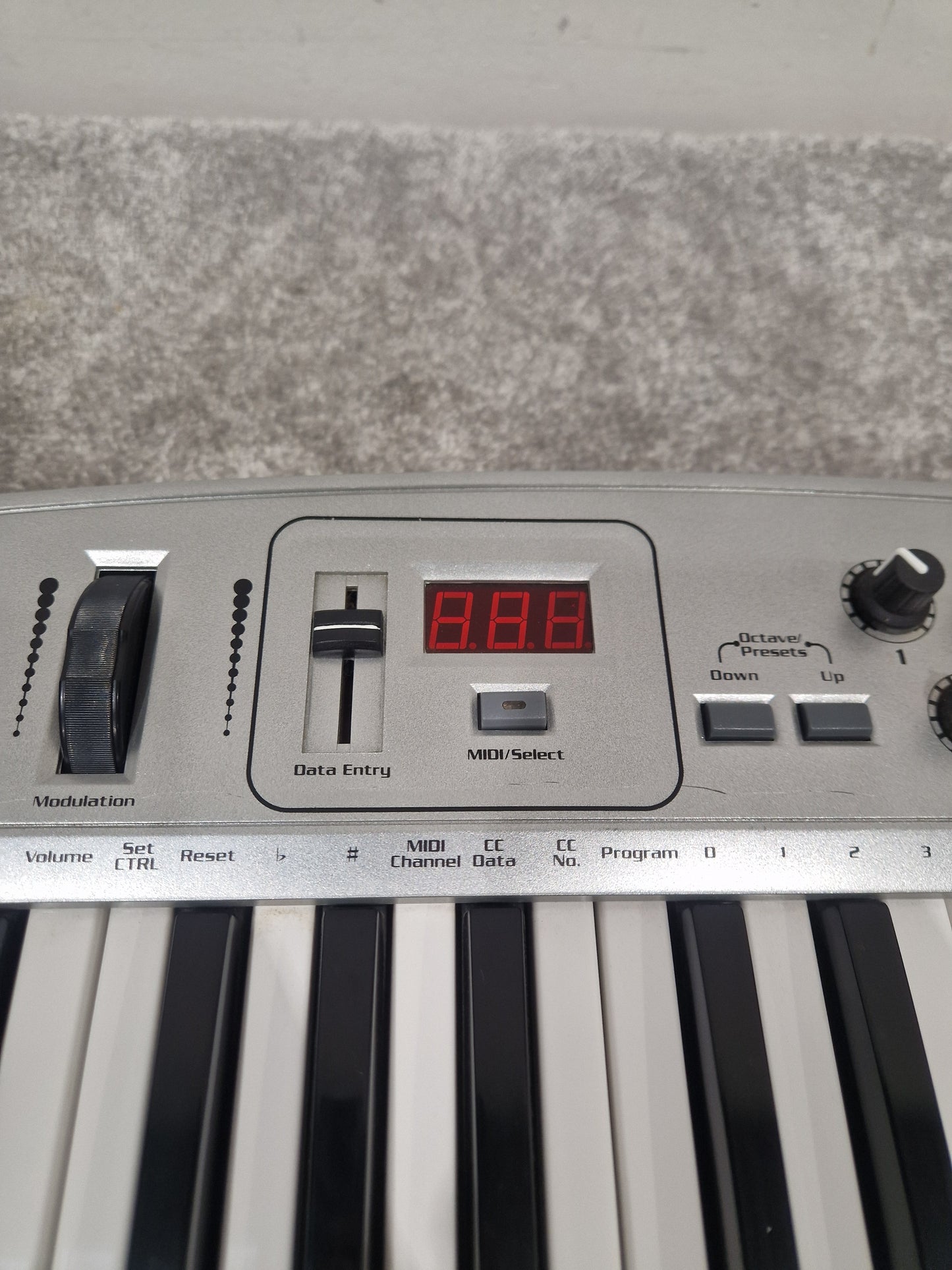 Midiman Oxygen 8 - MIDI Controller Keyboard - Excellent