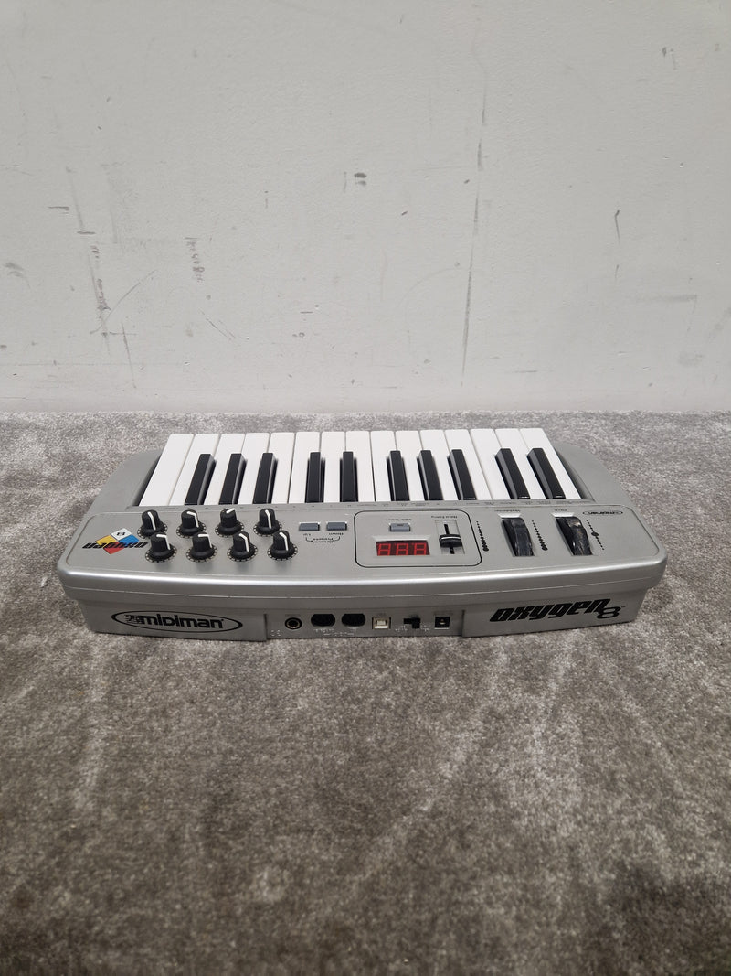 Midiman Oxygen 8 - MIDI Controller Keyboard - Excellent - Image 13