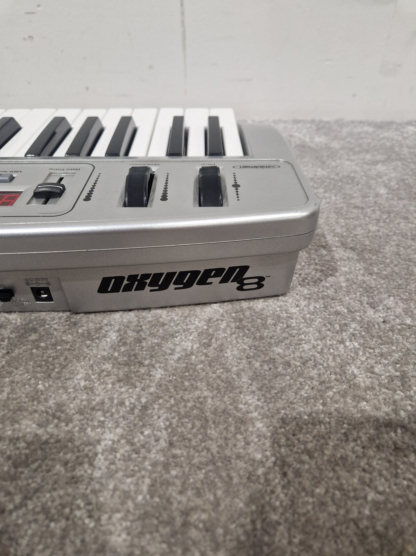 Midiman Oxygen 8 - MIDI Controller Keyboard - Excellent