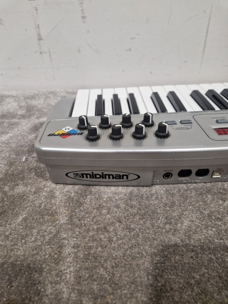 Midiman Oxygen 8 - MIDI Controller Keyboard - Excellent - Image 15