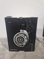 Sennheiser HD-800 - Audiophile Headphones - Very Good w/ Original Box & Hard Case & New Ear Pads - Image 13