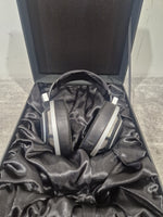 Sennheiser HD-800 - Audiophile Headphones - Very Good w/ Original Box & Hard Case & New Ear Pads - Image 15