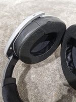 Sennheiser HD-800 - Audiophile Headphones - Very Good w/ Original Box & Hard Case & New Ear Pads - Image 9