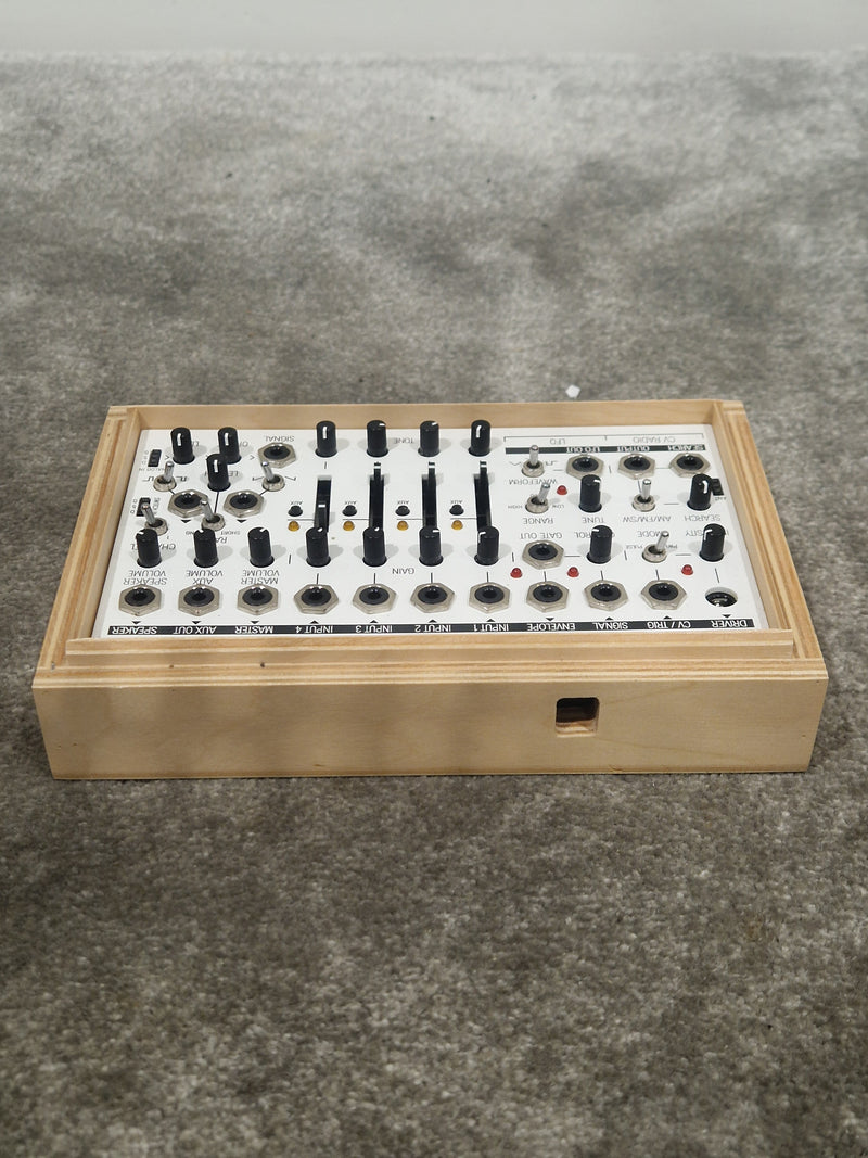 KOMA Field Kit Processor- Experimental Sound Module - Excellent w/ Power Supply & Hard Case - Image 8