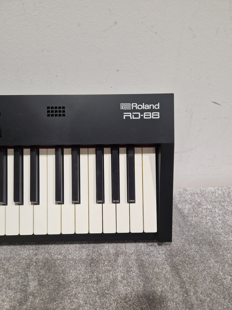 Roland RD-88 Digital Piano - Authentic Sounds - Excellent w/ Power Supply & Pedal - Image 5