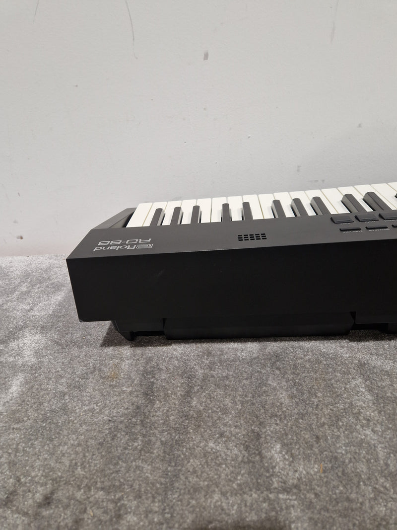 Roland RD-88 Digital Piano - Authentic Sounds - Excellent w/ Power Supply & Pedal - Image 11