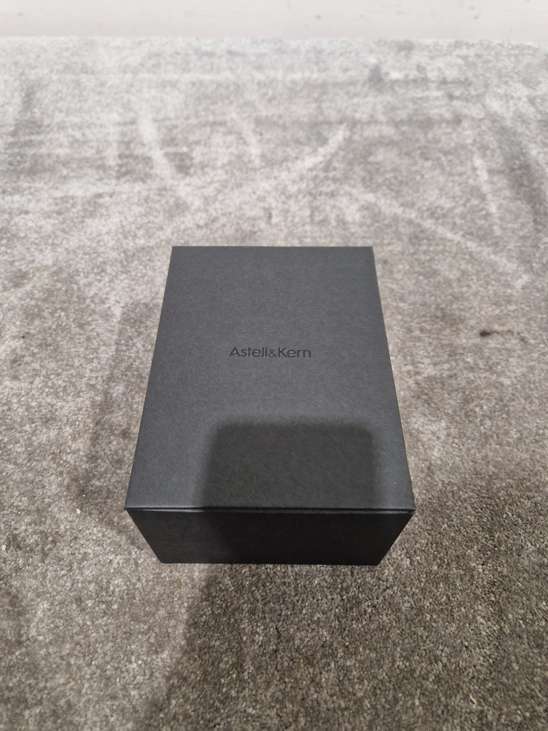 Astell&kern AK ZERO2 In-Ear Monitors - Audiophile Sound - Excellent w/ Original Box & Hard Case - Image 12