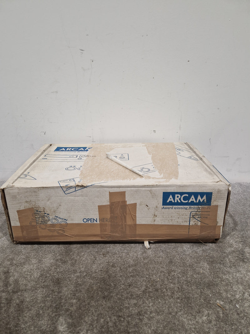 Arcam A Alpha 8 Amplifier - Classic Hi-Fi - Excellent w/ Original Box & Power Supply - Image 2