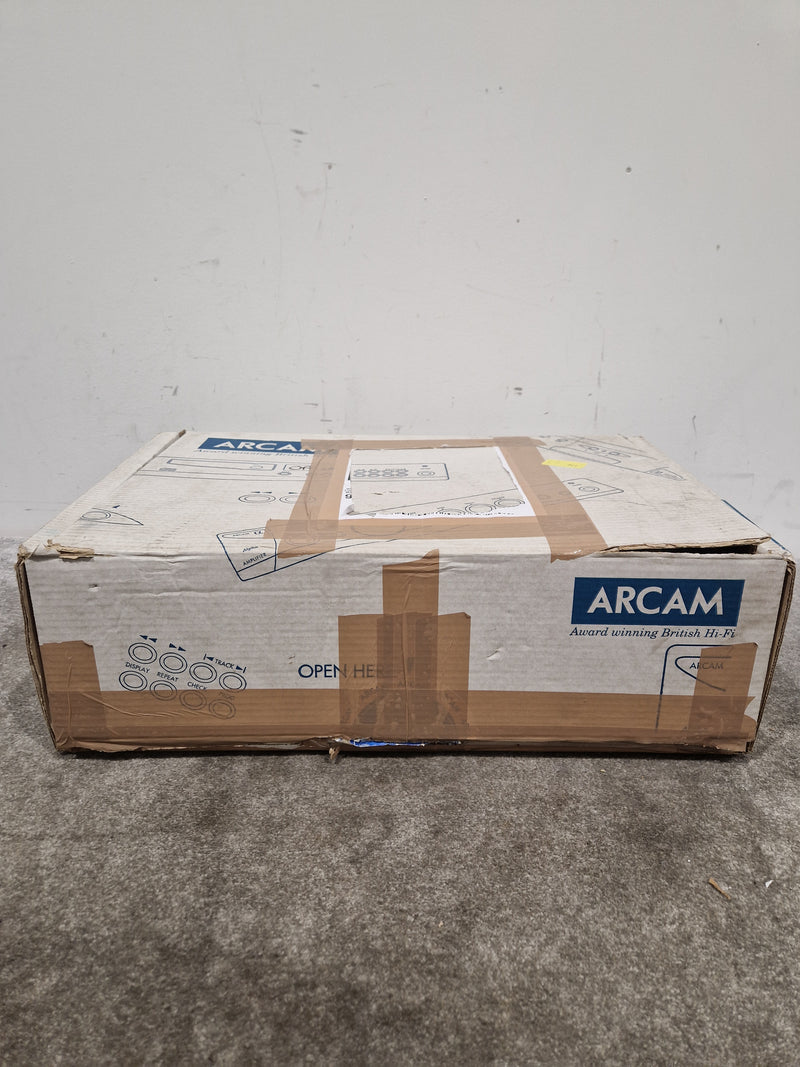Arcam Alpha 8 CD Player - Audiophile Quality - Excellent w/ Original Box & Power Supply & Remote - Image 3