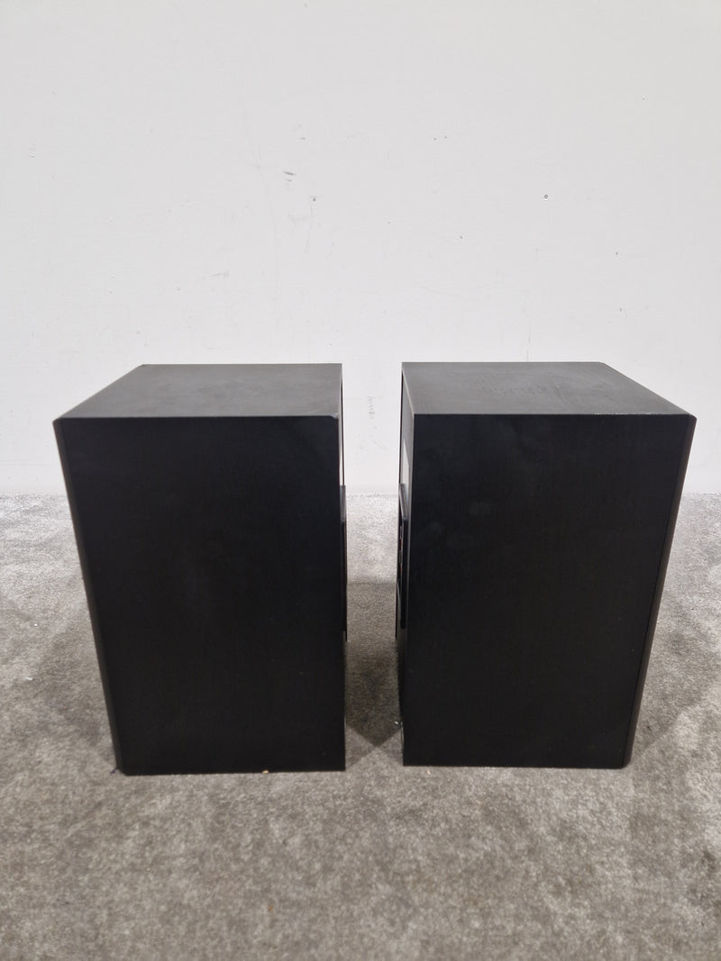 B&W DM601 Pair Speakers - Bookshelf Design - Excellent w/ Original Box - Image 2