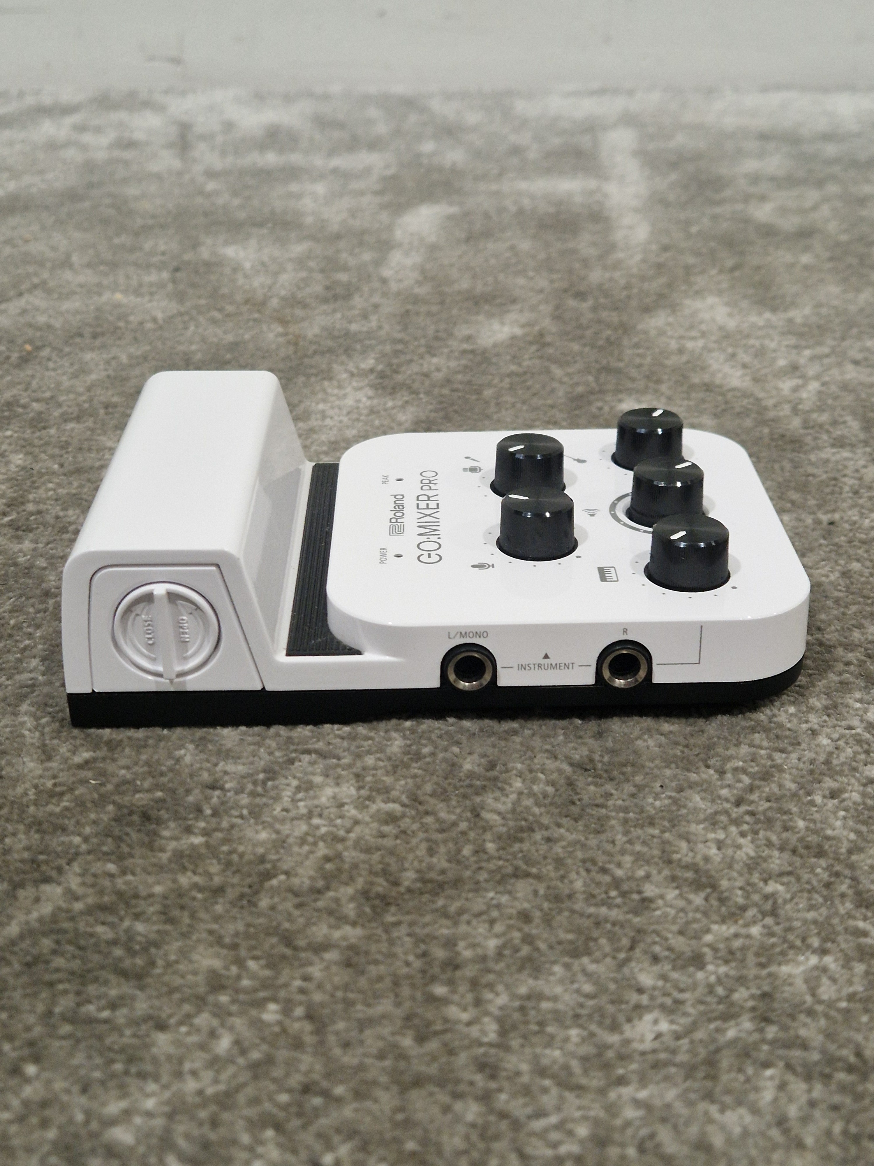 Roland GO Mixer Pro Audio Interface - Portable Mixing - Excellent