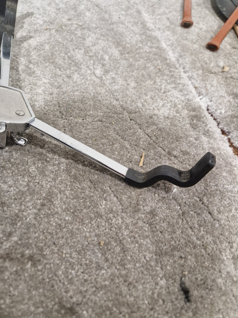 CB700 - Educational Snare Drum - Chrome - Good w/ Hard Case & Drum sticks & Drum stand - Image 7