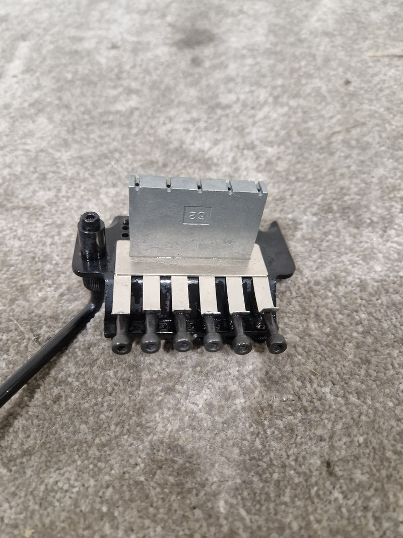 Floyd Rose Special Tremolo System Tremolo System - Double Locking - Very Good - Image 5