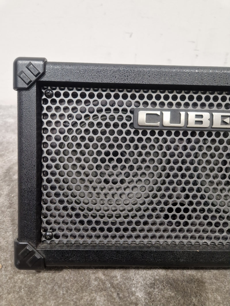 Roland Cube Street Amplifier - Battery-Powered Portability - Excellent w/ Power Supply & Soft Case - Image 3