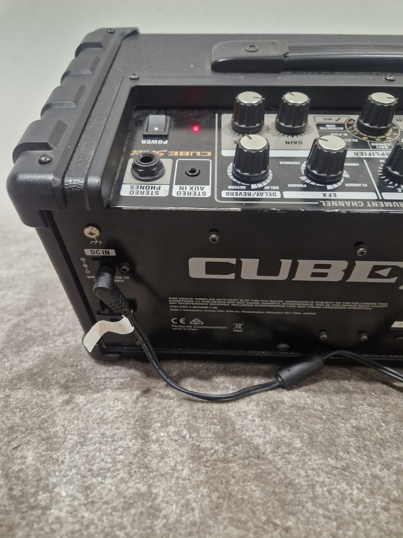 Roland Cube Street Amplifier - Battery-Powered Portability - Excellent w/ Power Supply & Soft Case - Image 6