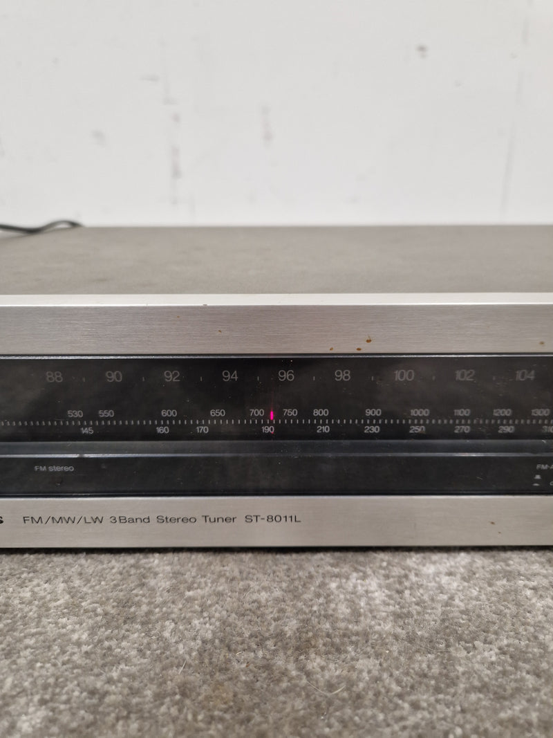 Technics ST-8011L Tuner - Analog Precision - Very Good w/ Original Box & Power Cable - Image 3