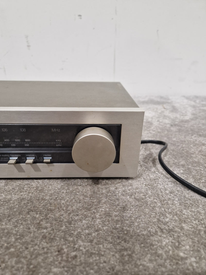 Technics ST-8011L Tuner - Analog Precision - Very Good w/ Original Box & Power Cable - Image 4