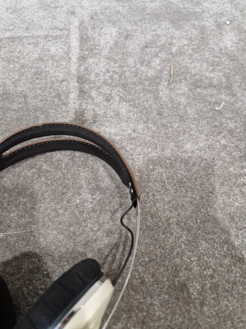 Sennheiser Momentum ON-EAR - IVORY/BLACK Headphones - Premium Sound - Excellent - Image 8