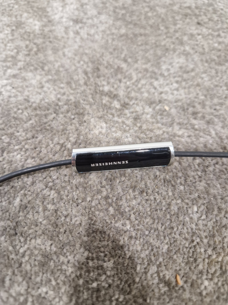 Sennheiser Momentum ON-EAR - IVORY/BLACK Headphones - Premium Sound - Excellent - Image 3