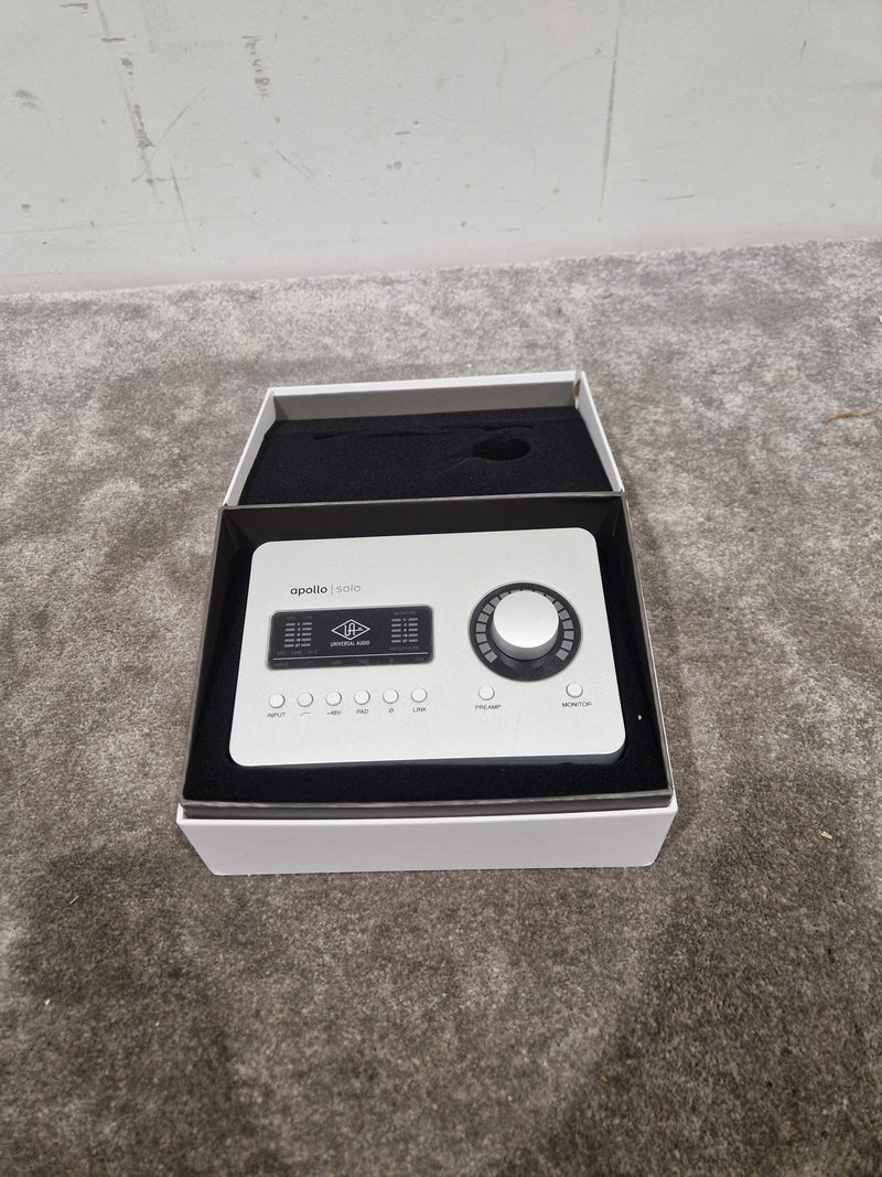 Apollo Solo Thunderbolt 3 Heritage Edition Audio Interface - Unison Preamps - Excellent w/ Original Box & Power Cable - Image 3