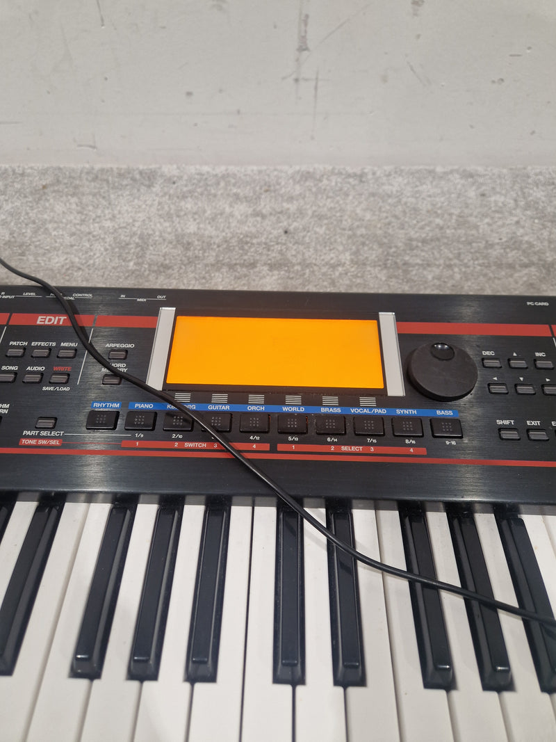 Roland JUNO-D Synthesizer - Digital Synth - Spares or Repair w/ Power Supply - Image 7