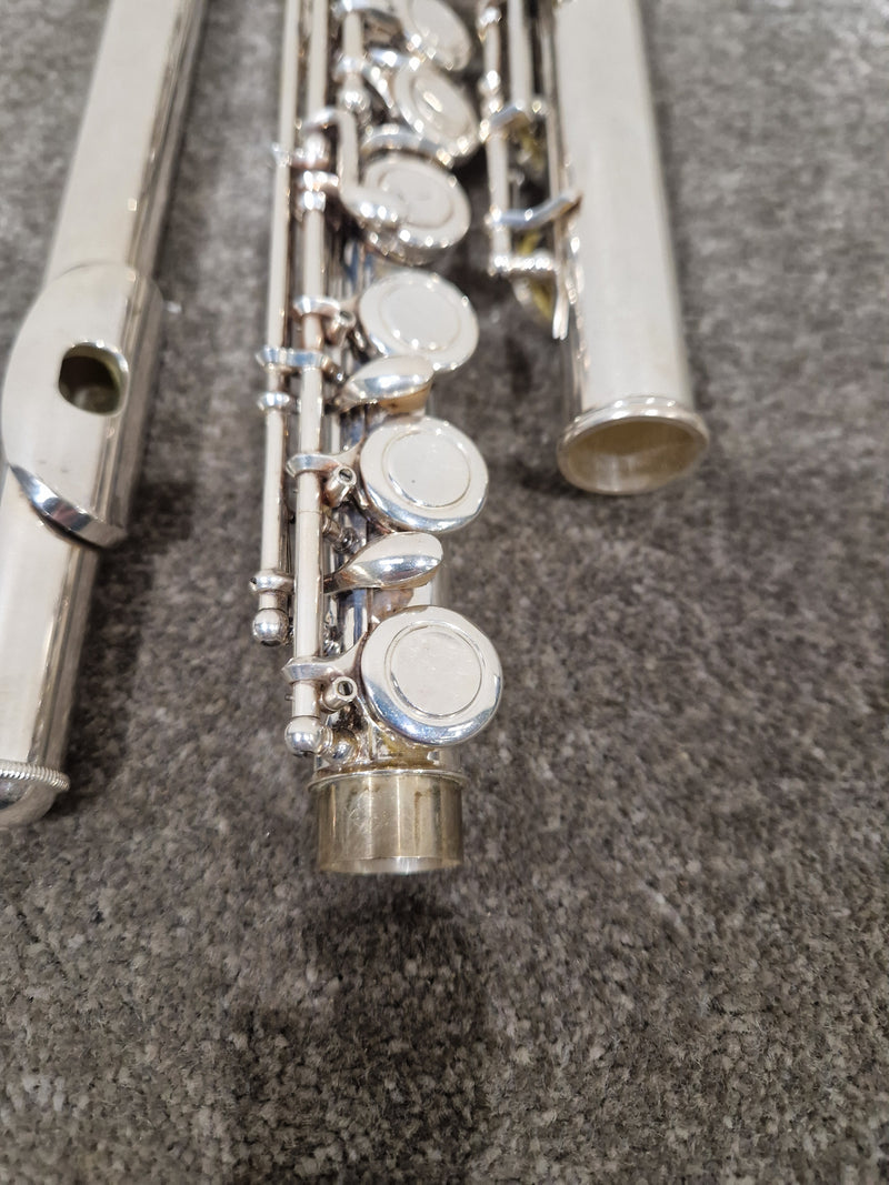 Kurioshi Vivace V11468 Silver/Gold Flute - Dual Finish - Very Good w/ Soft Case & Hard Case - Image 15