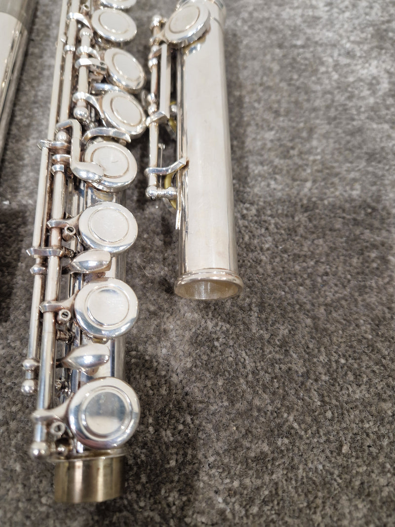 Kurioshi Vivace V11468 Silver/Gold Flute - Dual Finish - Very Good w/ Soft Case & Hard Case - Image 17