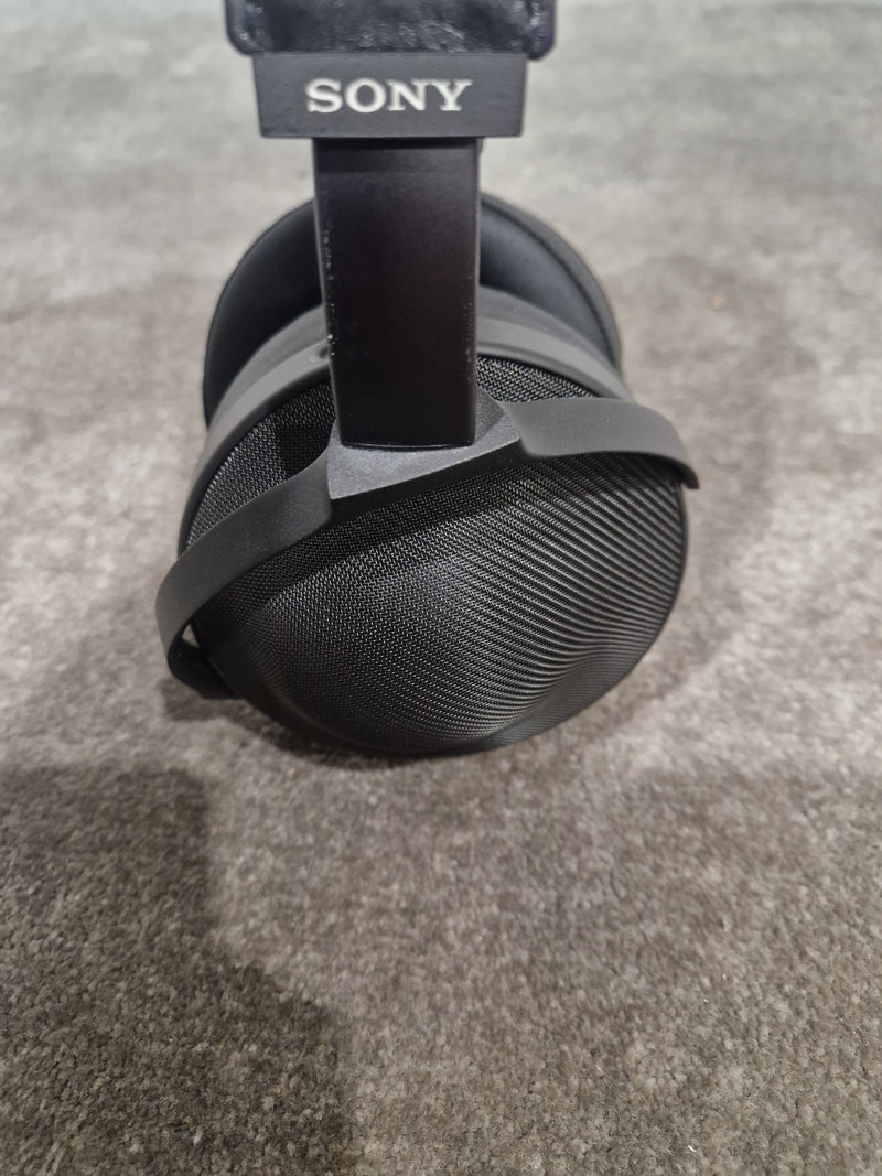 Sony MDR-Z1R Black Headphones - High-Resolution Audio - Excellent w/ Soft Case - Image 3
