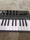 Arturia Minilab 3 MIDI Controller - Compact Design - Excellent - Photo 5