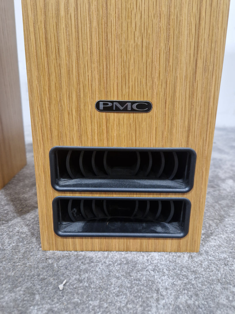 PMC TWENTY5 23 Floorstanding Speaker Pair Walnut - Advanced Transmission Line - Excellent w/ Original Box & Speaker feet - Image 5