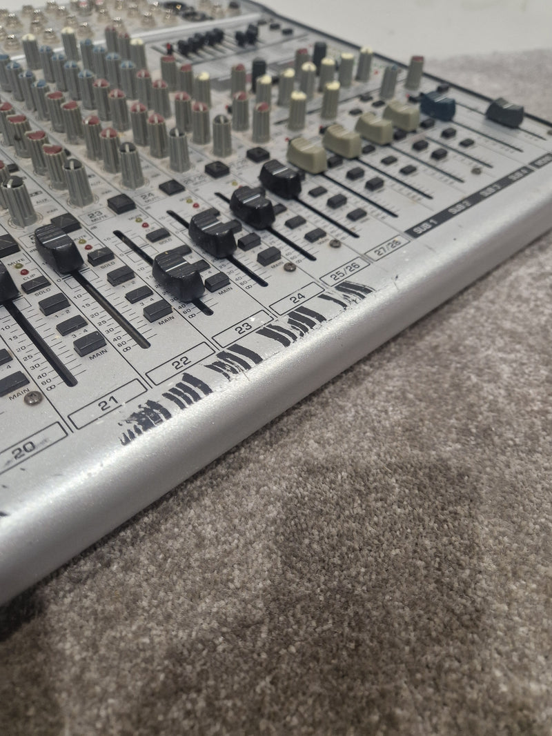 Behringer Eurodesk Sl3242fx-Pro Mixer - Multi-Effects Engine - Very Good w/ Power Cable - Image 17