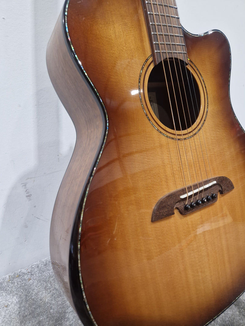 Alvarez MFA70WCEARSHB Sunburst Acoustic Guitar - Stunning Finish - Excellent w/ Hard Case - Image 13