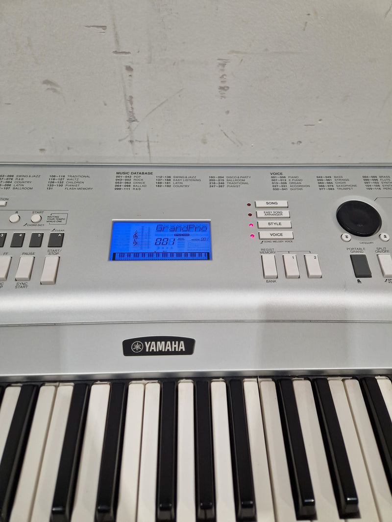 Yamaha DGX-220 Silver Keyboard - 76-Key Portable - Good w/ Power Supply - Image 8