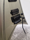 Washburn WV40 Vindicator Electric Guitar - Sleek Design - Excellent w/ Soft Case & Floyd rose Tremolo system - Photo 11