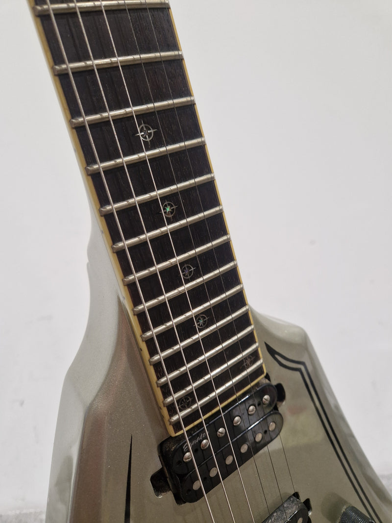 Washburn WV40 Vindicator Electric Guitar - Sleek Design - Excellent w/ Soft Case & Floyd rose Tremolo system - Image 13