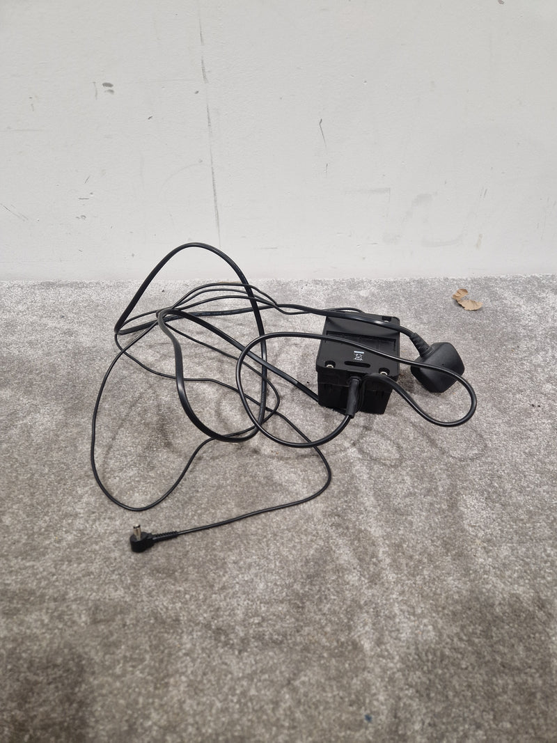 Casio WK-3200 - Digital Keyboard - White/Silver - Excellent w/ Power supply & 128mb SSD - Image 5