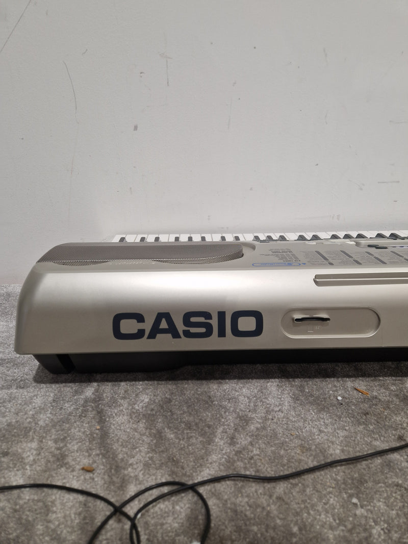 Casio WK-3200 - Digital Keyboard - White/Silver - Excellent w/ Power supply & 128mb SSD - Image 16