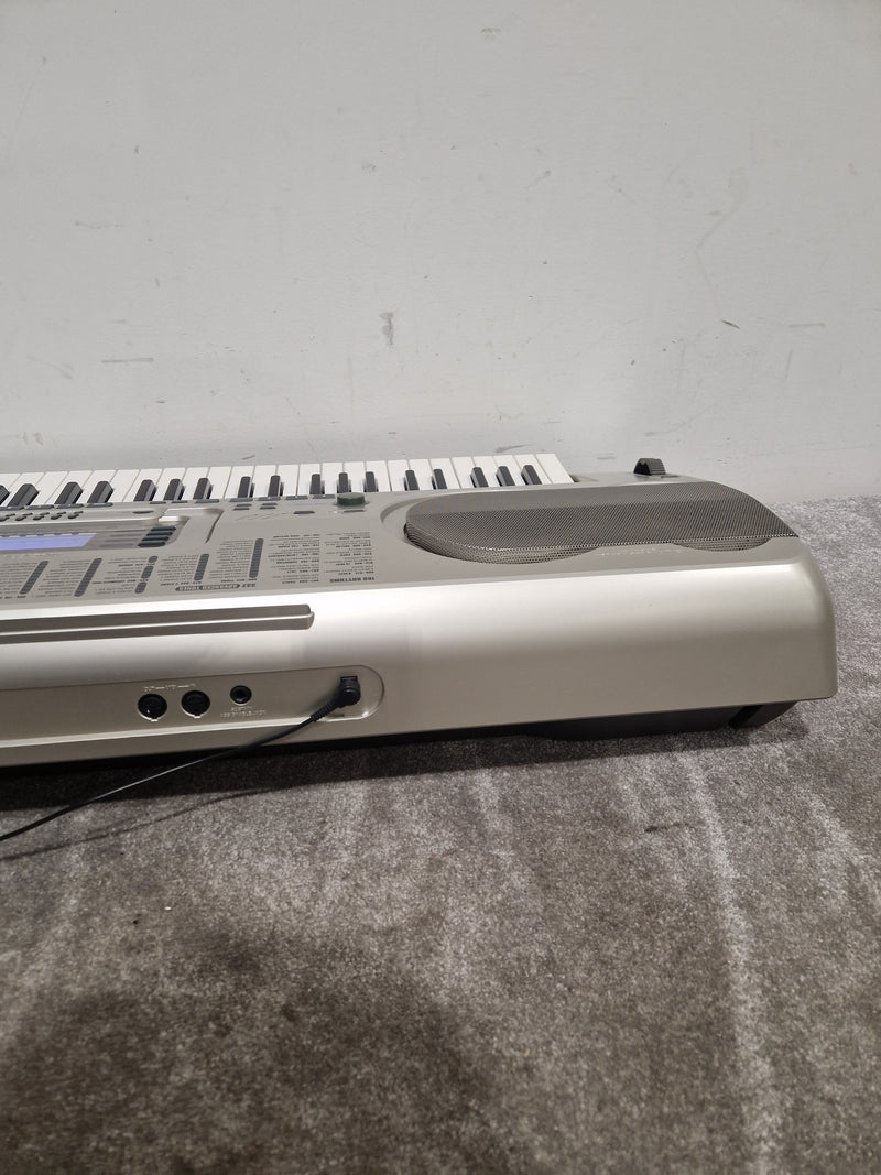 Casio WK-3200 - Digital Keyboard - White/Silver - Excellent w/ Power supply & 128mb SSD - Image 7