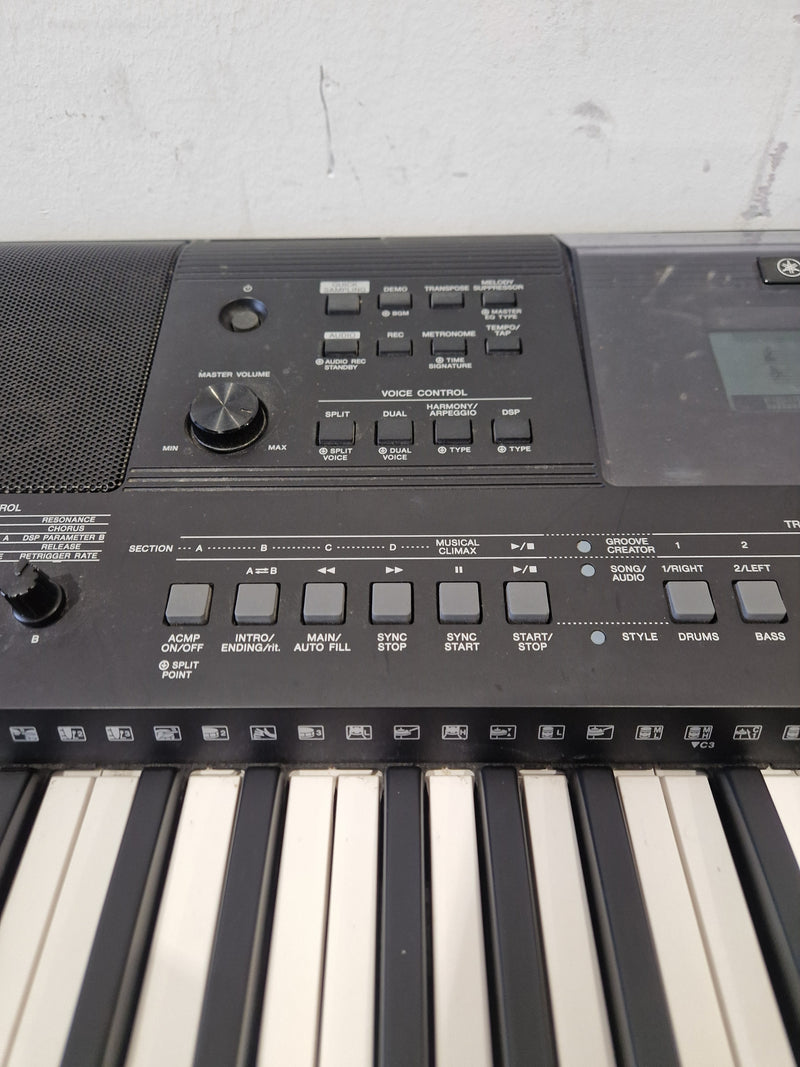 Yamaha PSR-E463 Keyboard - 61-Key Portable - Good - Image 10