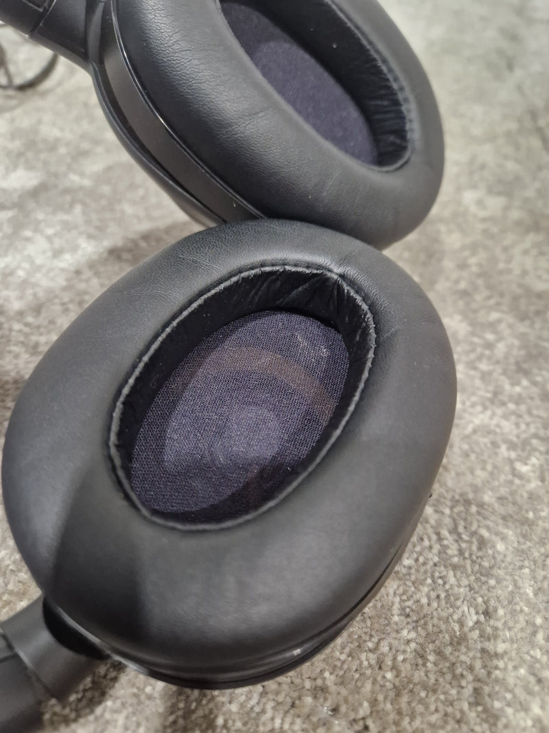 Sony Wh-1000xm Black Headphones - Noise Cancelling - Excellent w/ Hard Case - Image 9