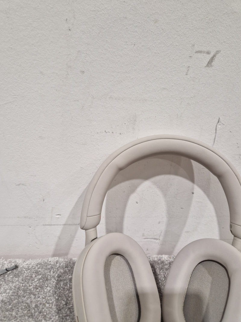 Sony WH-1000XM5 - Wireless Noise Cancelling Headphones - Beige/Cream - Headphones - Excellent w/ Hard Case - Image 5