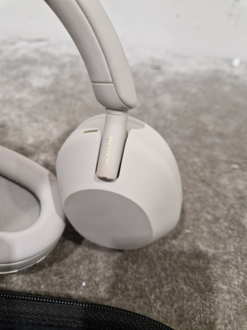 Sony WH-1000XM5 - Wireless Noise Cancelling Headphones - Beige/Cream - Headphones - Excellent w/ Hard Case - Image 7