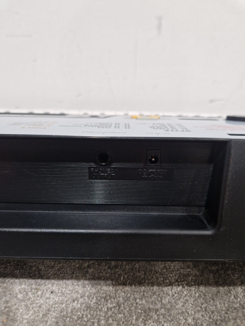 Yamaha EZ-150 - Electronic Keyboard - Excellent w/ Power Supply - Image 5