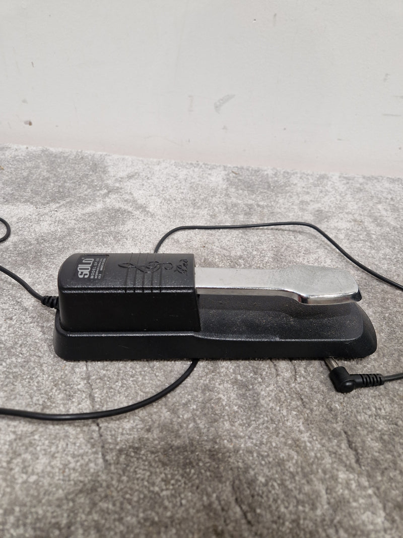 Yamaha EZ-150 - Electronic Keyboard - Excellent w/ Power Supply - Image 9